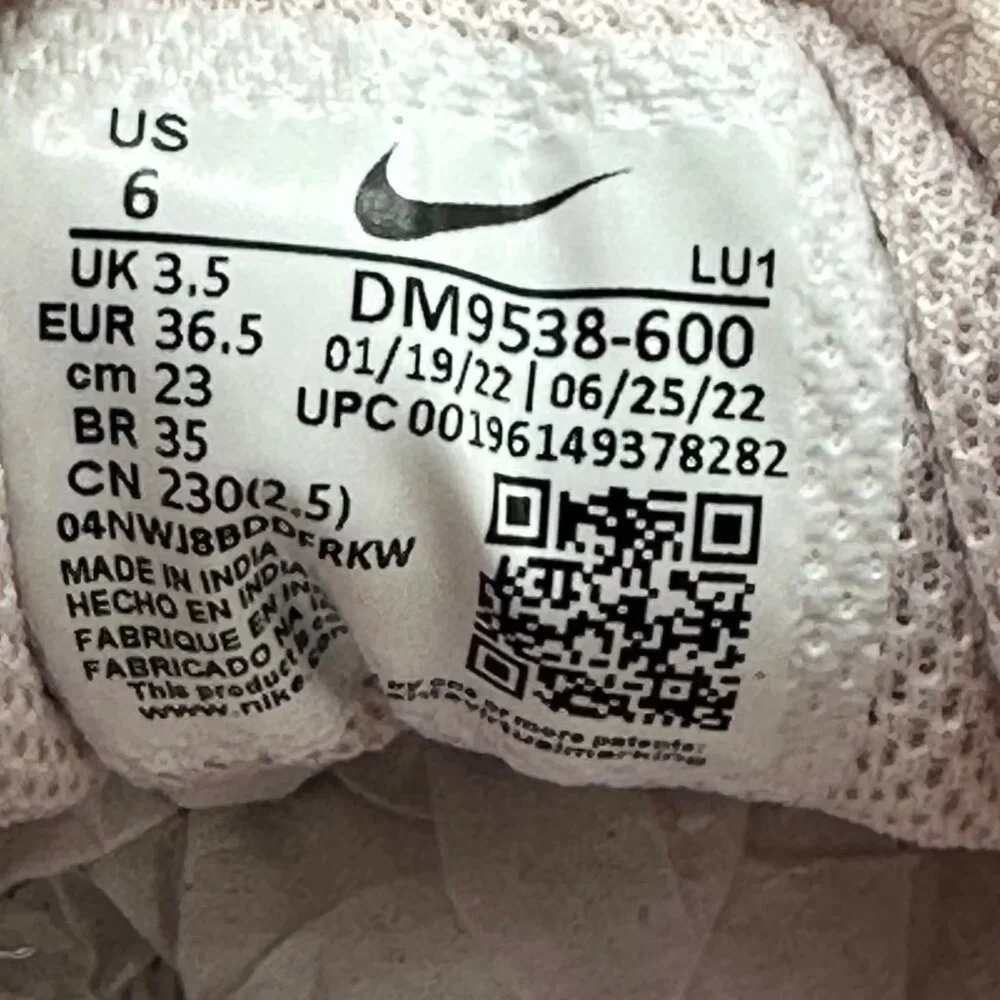 Women's Nike Air Max SYSTM Pink Sneakers DM9538-600 Shoe Size 6 - Picture 11 of 12